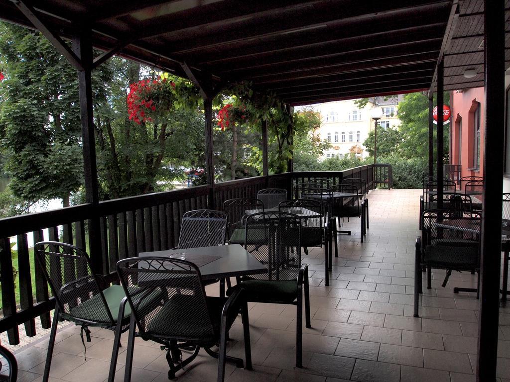 Hotel Faust 德辛 外观 照片